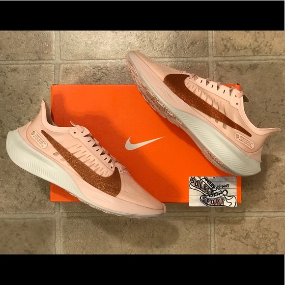 NEW Nike Zoom Gravity Running Shoes Gold Pink - Picture 5 of 8